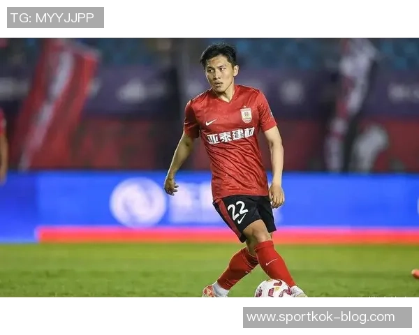 长春亚泰中场王禹正式加盟北京国安将穿上18号球衣迎接新挑战